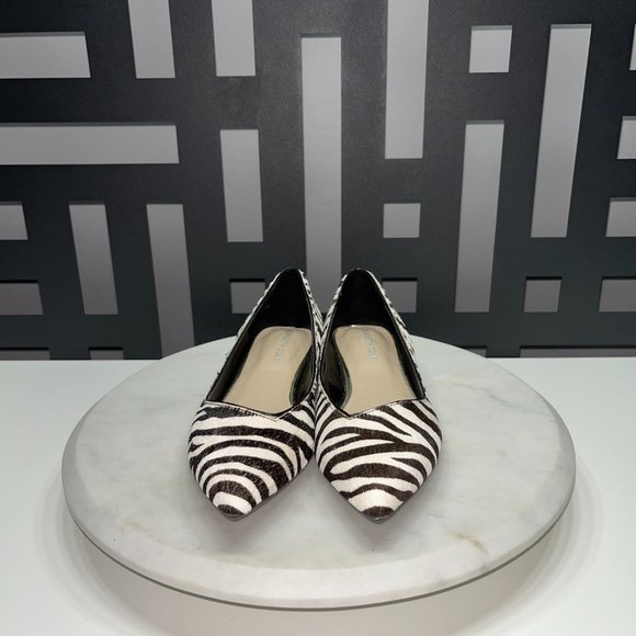 Kenneth Cole Camelia Flats - Picture 8 of 8